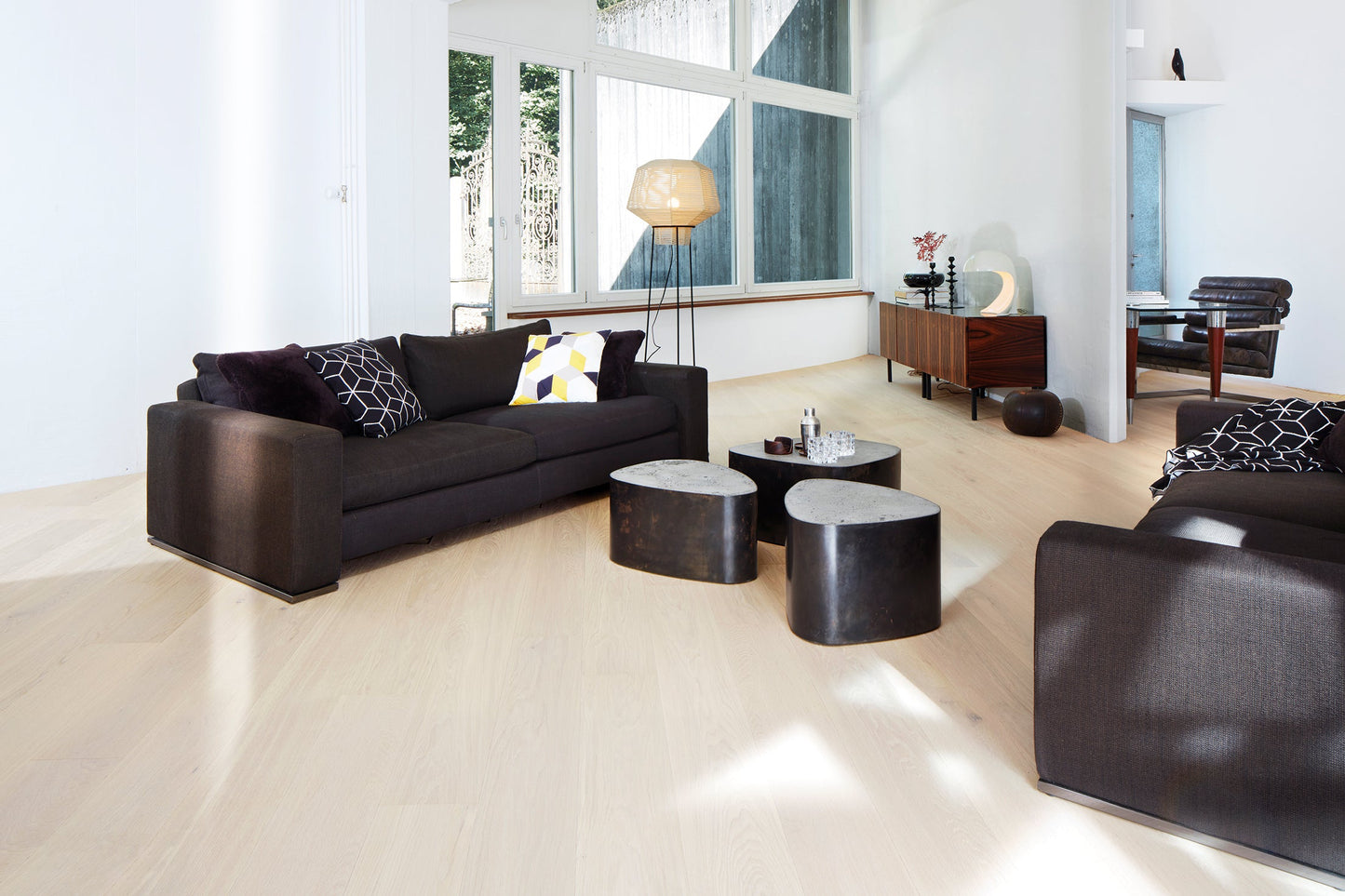 Bauwerk Casapark 209 – großzügige Eiche-Landhausdiele in Schweizer Qualität