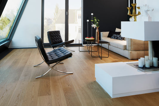 Bauwerk Casapark 209 – großzügige Eiche-Landhausdiele in Schweizer Qualität
